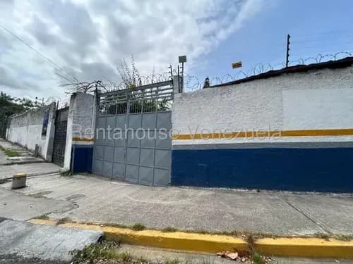 Se Ofrece A La Venta Un Terreno Compuesto Por Tres Parcelas, Ubicado En La Principal De Chapellín, Junto Al Country Club Mls #25-20056