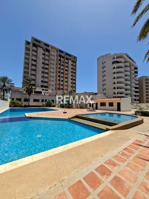EN VENTA APARTAMENTO EN COSTA AZUL