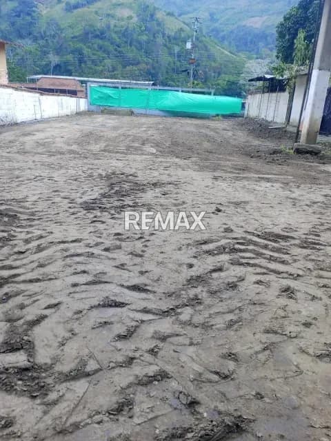 En Venta Terreno Sector el Cucharito Avenida Principal Via Valera la Puerta