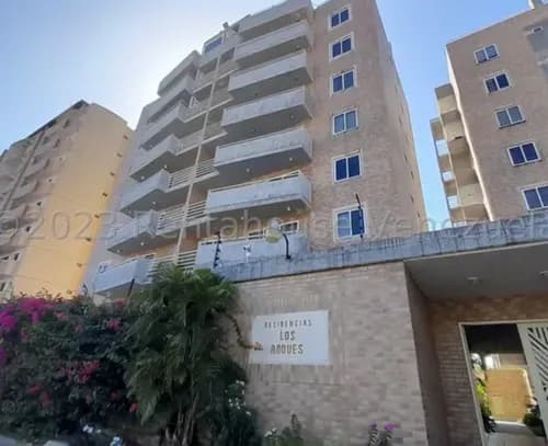 Hermoso Penthouse De 3 Niveles En Inmejorable Zona De Jorge Coll, Amoblado Con Un Estilo Moderno Jesus