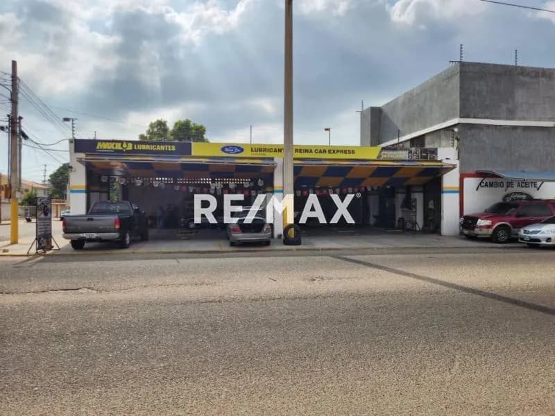 Se ALQUILA, CENTRO DE LUBRICACIÓN, en la zona ferretera del Sector 18 Octubre*