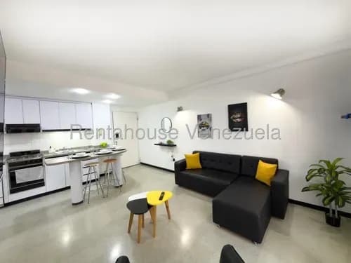 Alquiler De Hermoso Apartamento Ubicado En Los Palos Grandes #26-20451