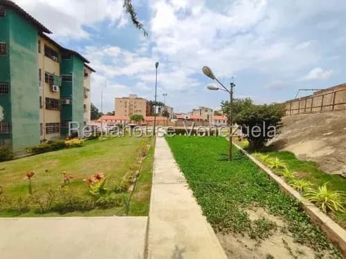 Héctor Malavé Vende Cómodo Y Acogedor Apartamento En Patarata, Barquisimeto, Ideal Para Familias Que Buscan Comodidad Y Tanquilidad.