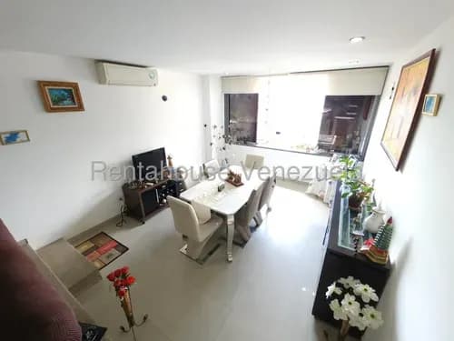 Af- Apartamento En Venta En Los Dos Caminos, Con 3 Habitaciones, 2 Puestos De Estacionamiento, Agua Constante