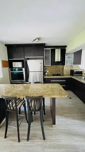 Townhouse En Alquiler En Rincon Mañongo