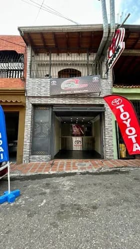 Casa De Tres Niveles Doble Propósito En Táriba, Carrera 5