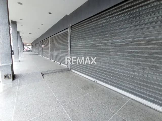 ALQUILER LOCAL COMERCIAL 150m2