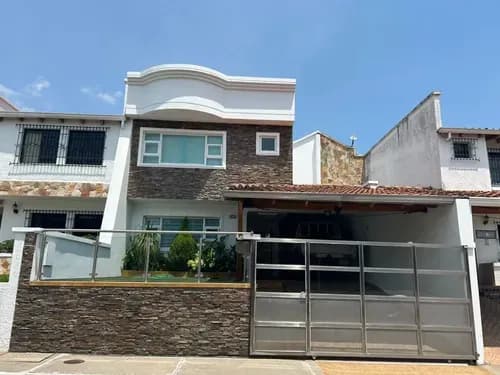 Casa En Venta En La Urbanización Portofino San Cristóbal /im