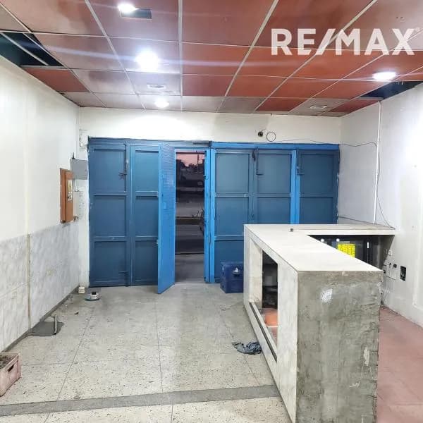Alquiler de local comercial en av arismendi