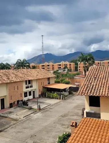 En Venta En El Conjunto Residencial Limón Country Townhouse Obra Blanca 95 Mts2 Pb Sala Comedor Cocina A Disenar 1/2 Bano A Disenar Patio Area De Faena. 2 Puestos De Estacionamiento No Techado. Dia