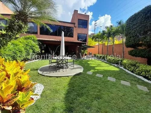 Ld Townhouse En Venta Urb. La Tahona, Caracas Yf 26-16850