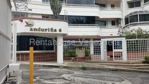 Ip Vendo Apartamento En Urbanización Miranda 25-21829 Yf