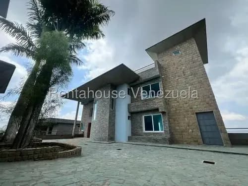 Lujosa Casa En Parque El Retiro 26-9524 Jg