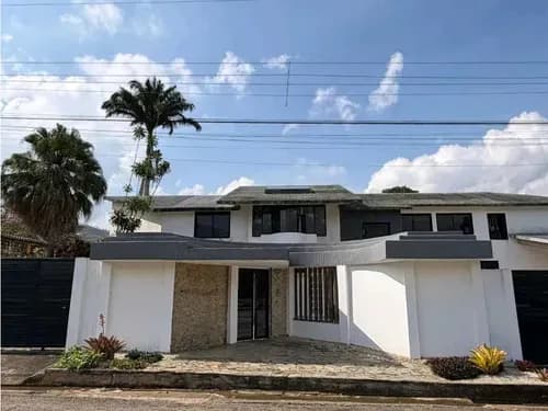 En Venta Casa, El Solar, Guataparo, Ajb-9967356