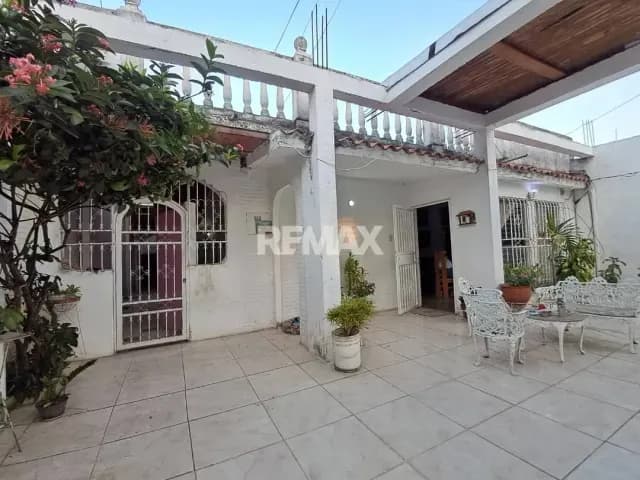 ALQUILER DE CASA EN LECUMBERRY