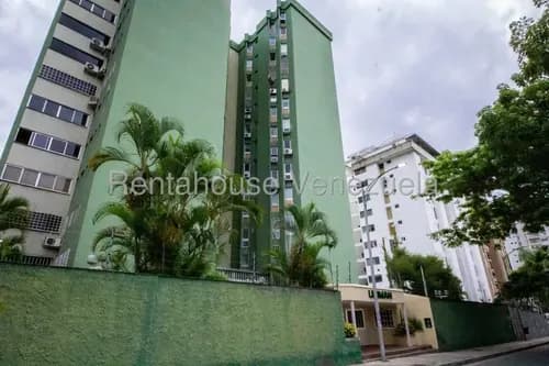 Apartamento En Venta | 177 M2 | Remodelado | Bella Vista | Maletero | En Sta. Paula Jrz 26-19770