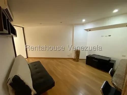 Apartamento En Alquiler En Los Naranjos De Las Mercedes, #26-21111 Josmary Sanjuan