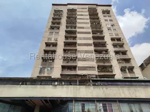 En El Centro De Caracas, ¿deseas Vivir En El Centro De Caracas? Mls 26-19105 Rm