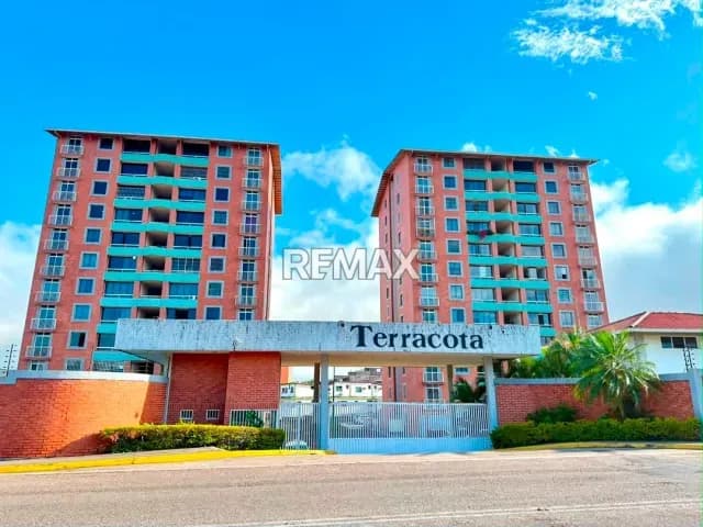 Apartamento. Alquiler. Pueblo Nuevo