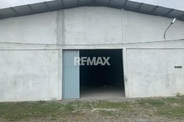 En Alquiler Galpón con una excelente distribución y en un Conjunto Industrial Privado. de 15.000 M2 .Araure. Portuguesa.
