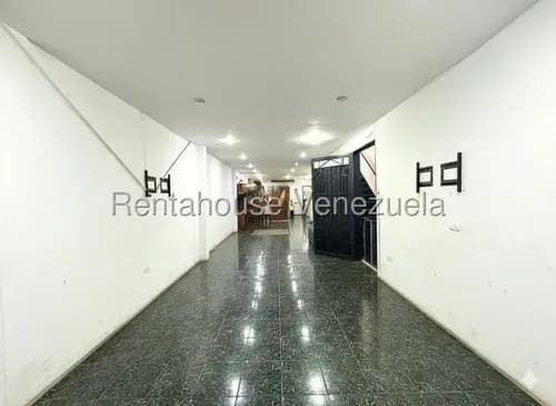 Local Oficina Sin Muebles En Alquiler En Quinta Crespo 26-15378 Cs