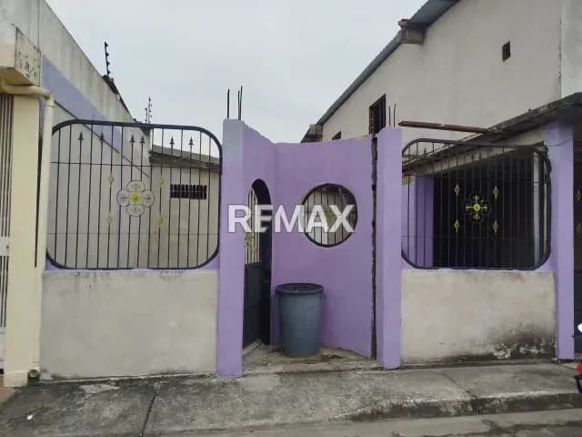 En Venta Casa ubicada en Guanare, Urb. Altos de la Colonia, Calle 3 entre Av. 1 y 1B, Guanare, Portuguesa, Venezuela