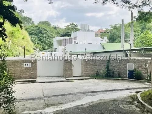 Casa En Venta En Cerro Verde Mls #25-24187