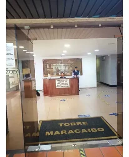 Alquilo Oficina 53m2 Torre Maracaibo, Av. Libertador 9017