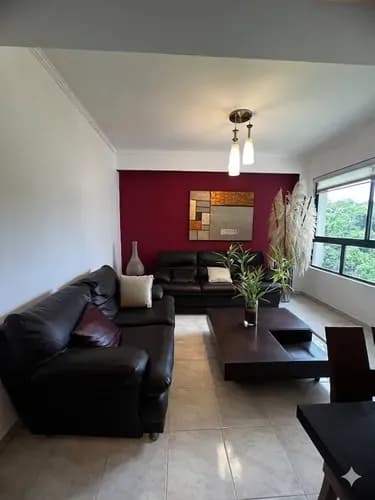 En Venta Apartamento De 103 Metros Cuadrados Ubicado En El Piso 10, Totalmente Amoblado Y Listo Para Habitar El Inmueble Se Encuentra En La Urbanización El Bosque Conjunto Residencias Los Himalayas,