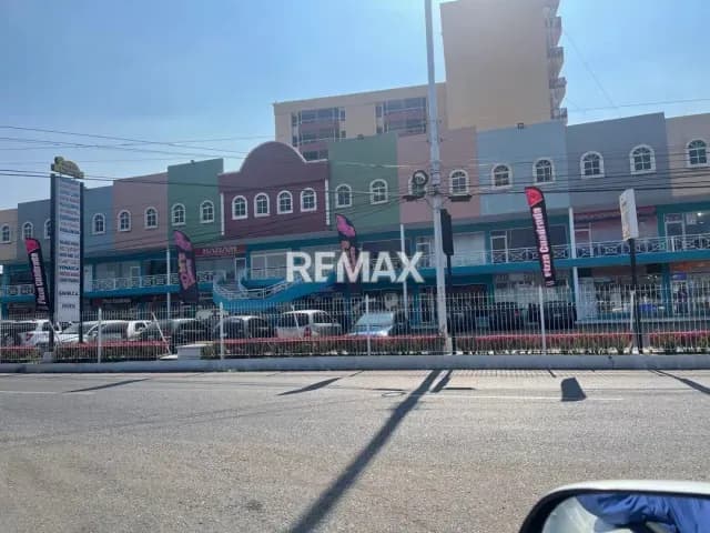Alquiler de Oficina en el Centro Comercial Puerto Ensenada