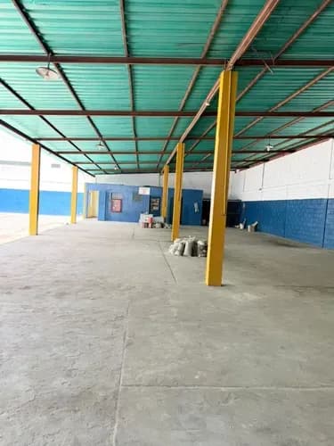 Galpón En Alquiler Mañongo