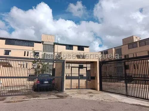 A.s Apartamento En Alquiler En Colinas De Bello Monte Yf 26-8325