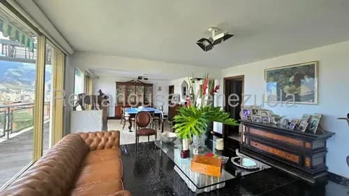 Casa En Venta En Colinas De Los Chaguaramos Con Discoteca Debajo De Piscina, Parrilleras, Caney. Y Demas Lujosas Areas Sociales