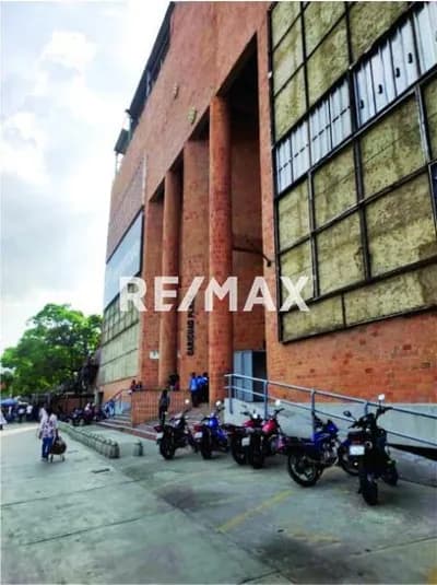 Local Comercial en alquiler en Avenida Principal de Ruiz Pineda, UD-7, Caracas, Caricuao, Libertador, Distrito Capital, 1000, VEN - $180