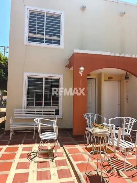 Townhouse en Villa Caminos de la Lagunita