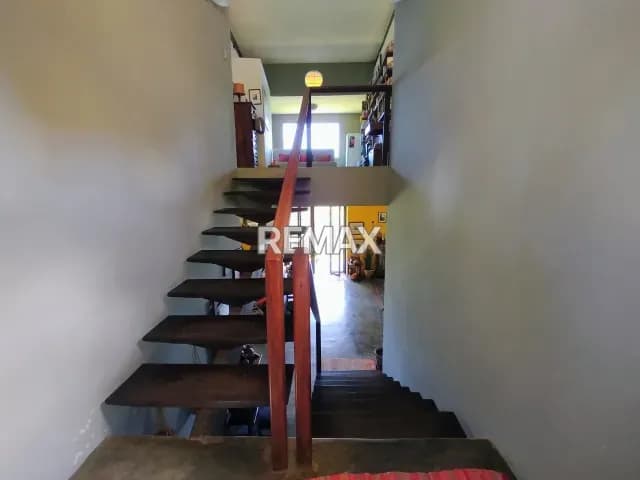 Venta de Acogedora Casa Tipo Rustico en la Urb. Karimao, Parque Caiza