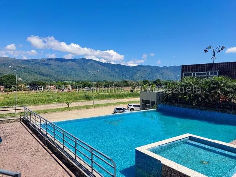 Terreno (Residencial) en Venta en Guataparo, Carabobo