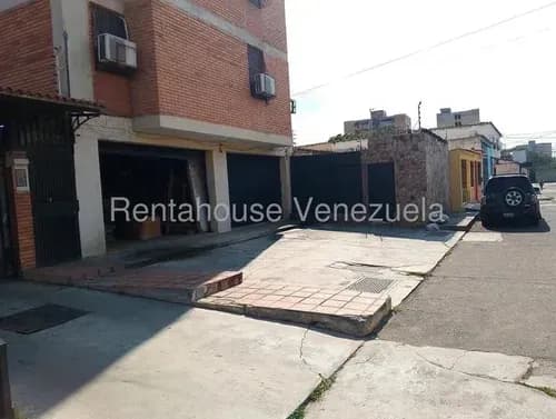 Naudy Escalona & Maribel Morillo Asesores Inmobiliarios De Rentahouse Venden Excelente Local Comercial Zona Cabudare Centro 26-8602 Lara