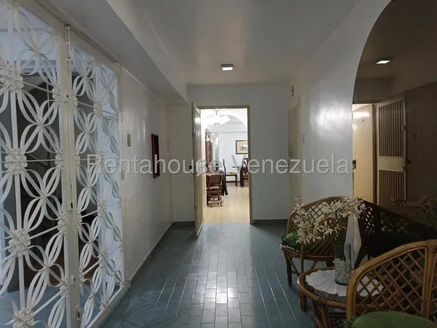 Apartamento (1 Nivel) en Venta en Los Teques, Miranda