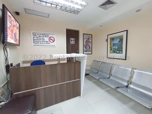 *jl/ ¡el Éxito Te Espera! Local Con 5 Cubículos En Venta En Sta Elena Barquisimeto Lara, Venezuela, Cód. 23-10862 / 2 Baños 77.21 M2