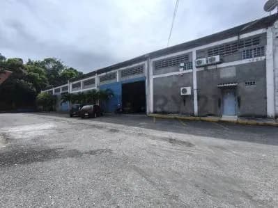 Venta de Galpón de 1527,15 m² en Guatire