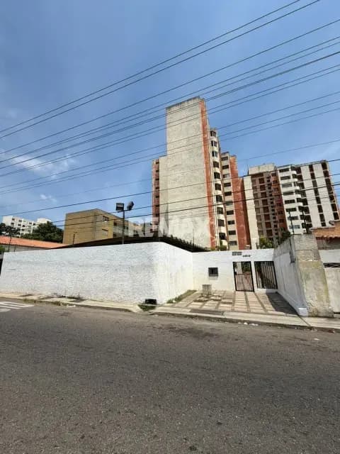 Apartamento en Venta Edif. Doña Paula Calle 82 entre av. 13 y 14