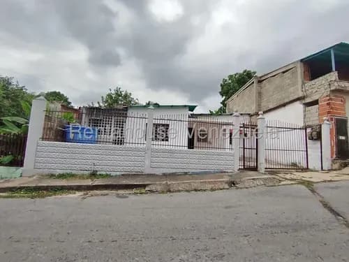 Casa En Venta En Sector El Limón Maracay, 26-21413 Df