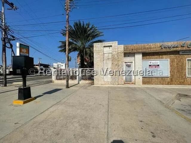 Comercial (Local Comercial) en Venta en Punto Fijo, Falcon