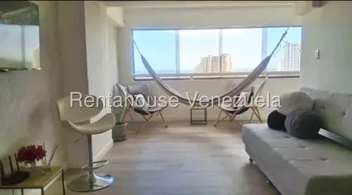 Apartamento Con Vista Al Mar En Lamisls De Margarita. Avenida Bolivar . Mari
