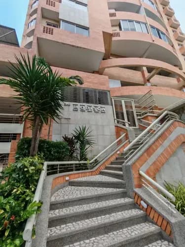 En Venta Penthouse En El Parral En Residencias Morisca. St