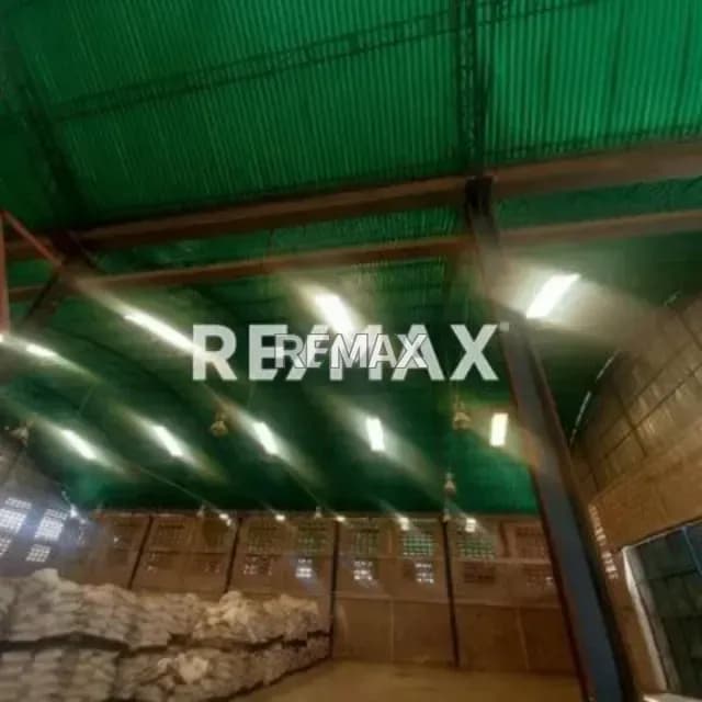 COMPLEJO DE GALPONES EN VENTA ZONA SUR