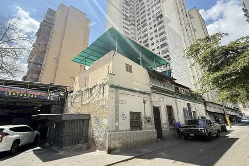 Casa En Venta Quinta Crespo, 158061kr 189m2/2h/2b/3pisos