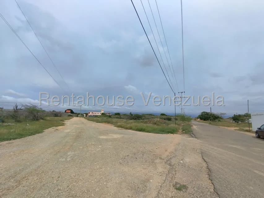 Terreno (Comercial) en Venta en Santa Elena, Falcon