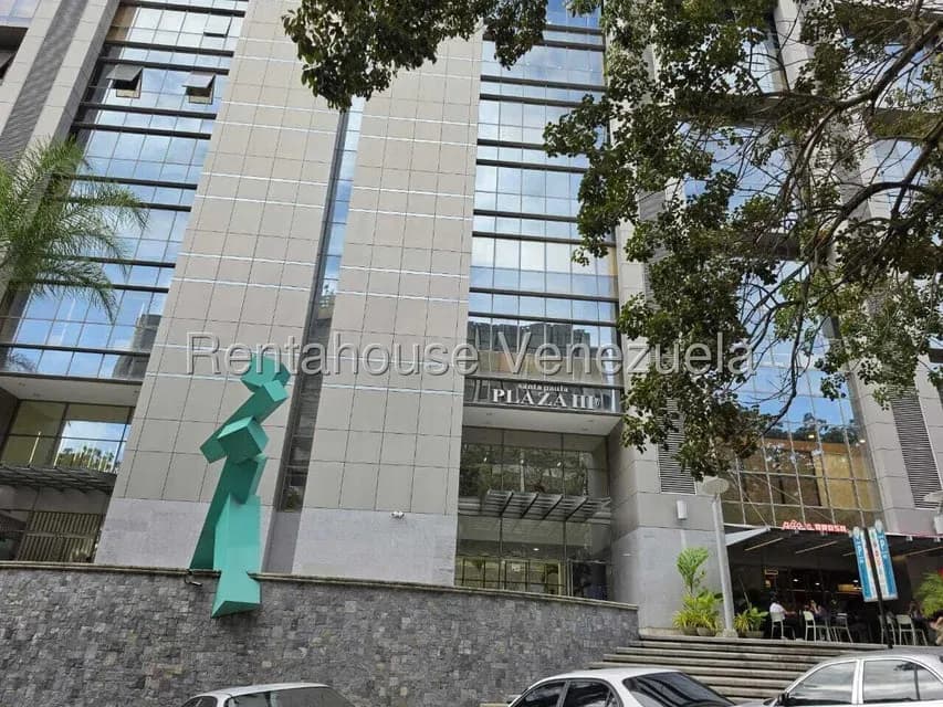 Comercial (Local Comercial) en Alquiler en Santa Paula, Distrito Metropolitano